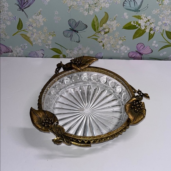 Vintage Crystal Bowl with Gold Floral Accents • purse bowl • trinket jewelry - Picture 2 of 11